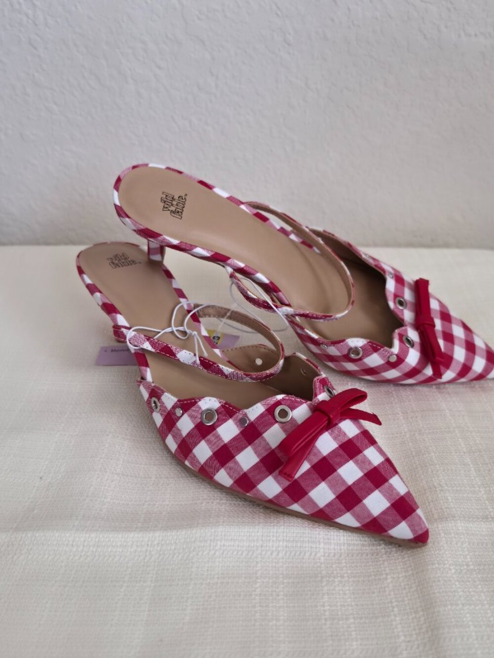 Wild Fable Lysandra Red & White Kitten Heels NWT 9.5